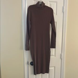 Gilli Brown Mock Neck Sheath Dress
